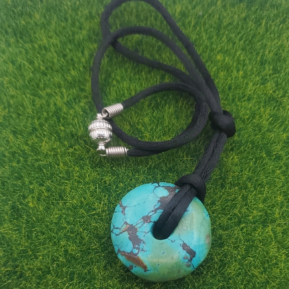 Imperial Turquoise Donut Necklace 20 Inch N3630
